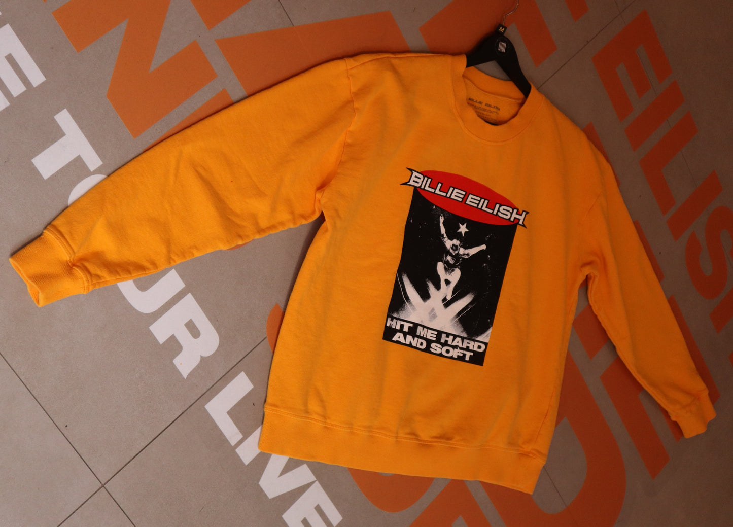 BILLIE EILISH  THE TOUR LIVE HMHAS YELLOW CREWNECK