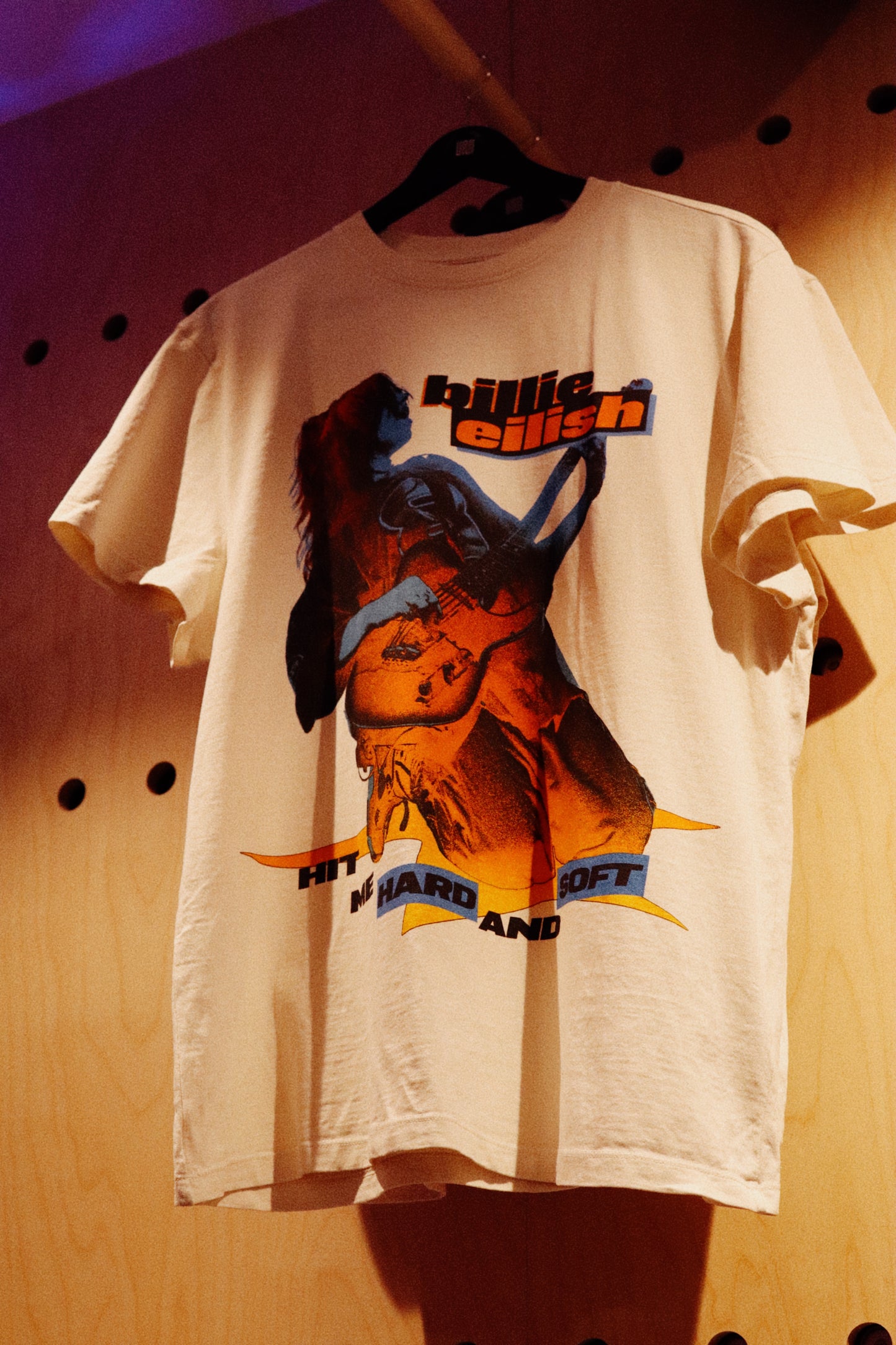 BILLIE EILISH THE TOUR LIVE GUITAR WHITE T-SHIRT