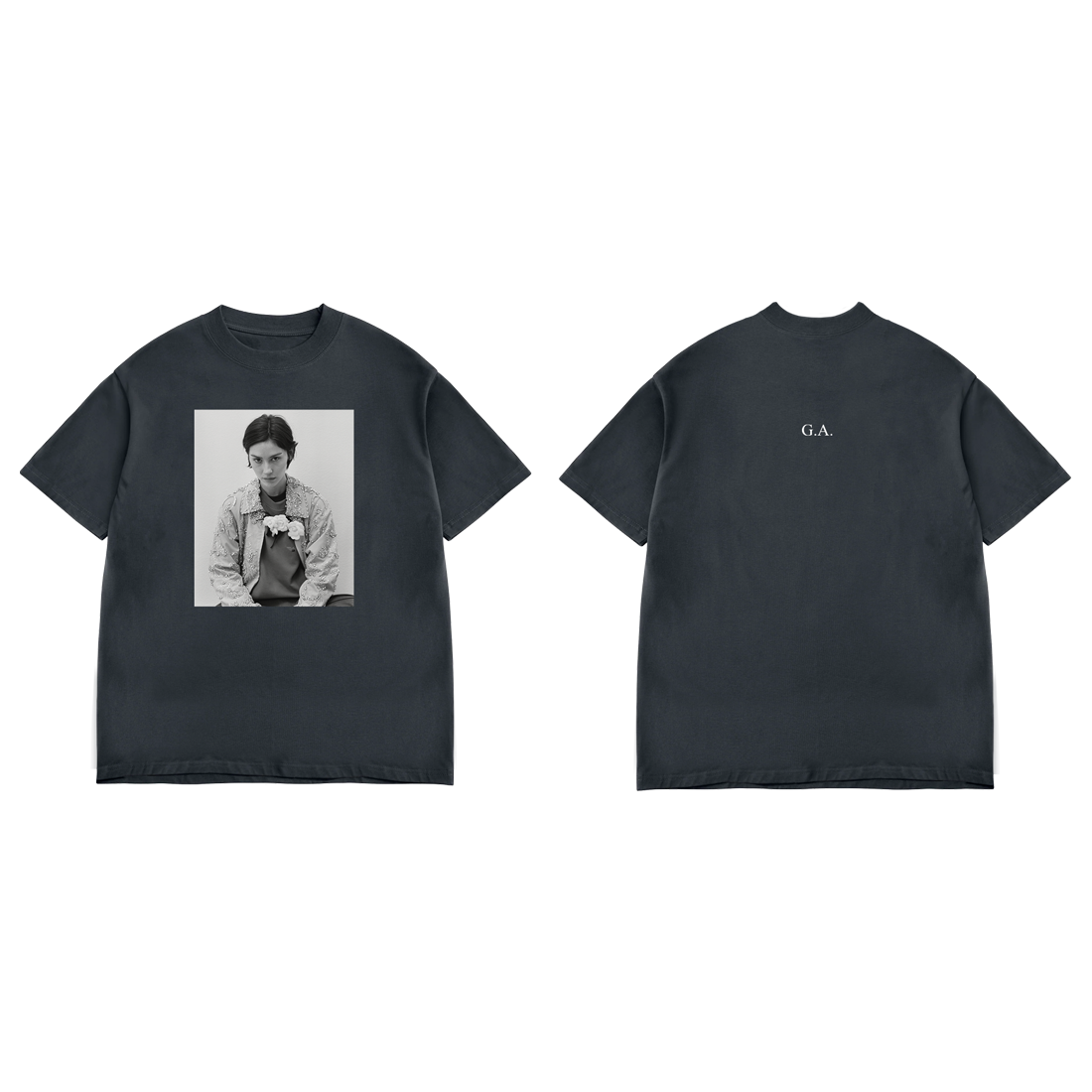 Gracie Abrams - Photo G.A washed Black Tee